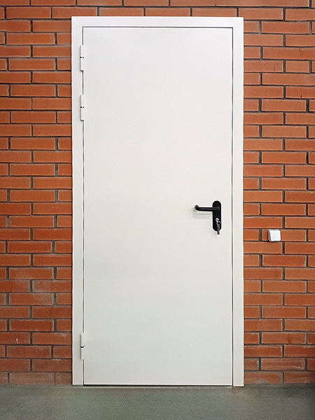 Огнезащитная дверь белого цвета