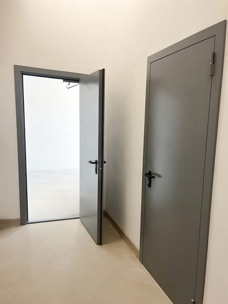 Огнеупорные однопольные двери