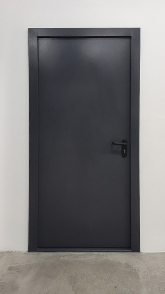 Темно-серая дверь EI