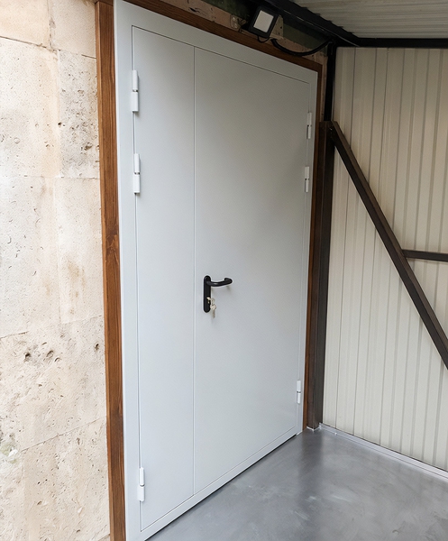 Полуторная огнестойкая дверь