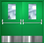 Двупольная противопожарная дверь EI-60 с широкими стеклопакетами, отбойниками и ручками «Антипаника», окрас по RAL 6037